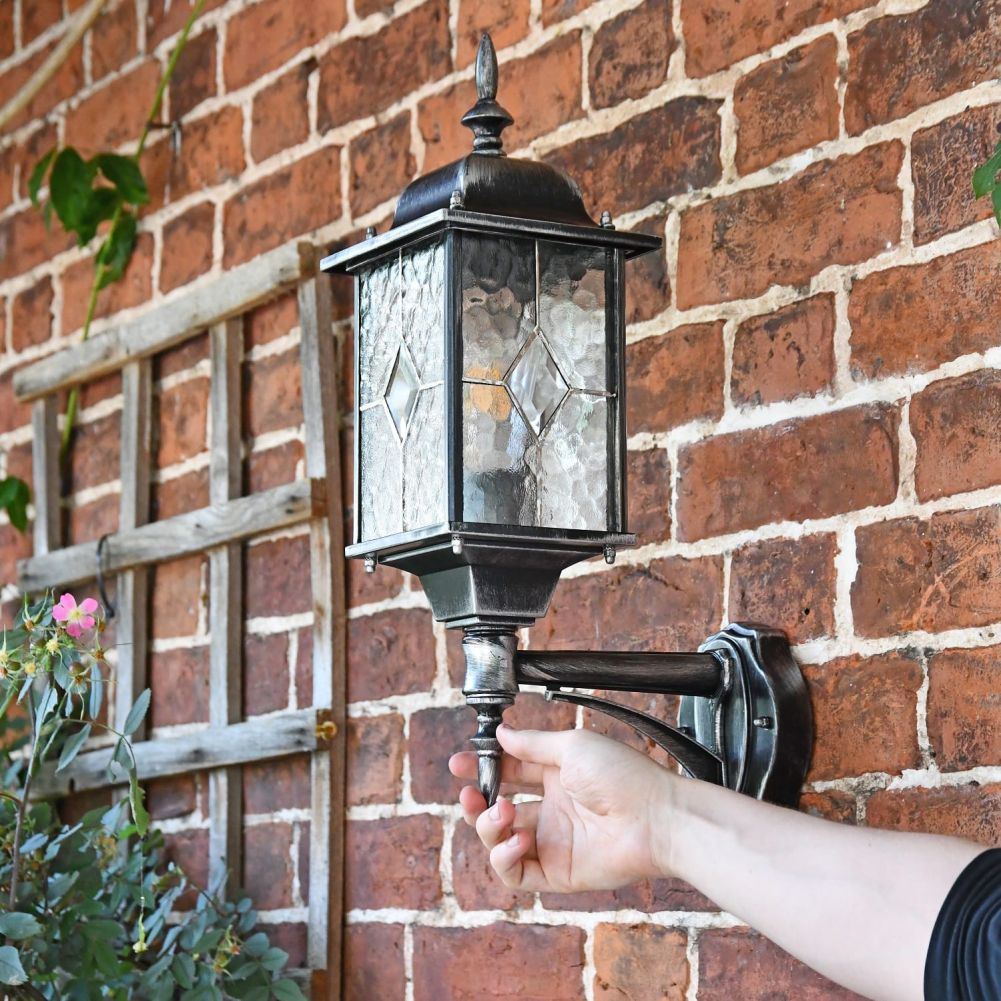 Charleston Court Bottom Fix Wall Light 