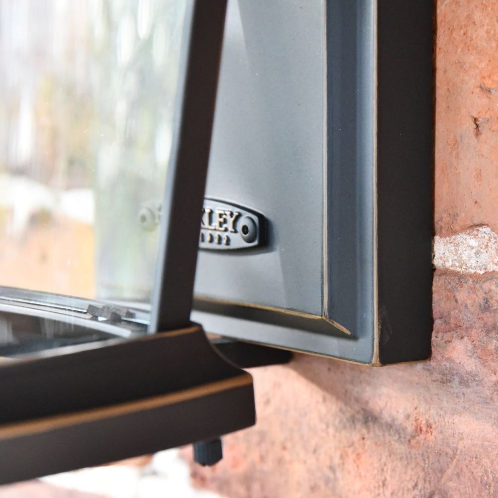 Close up of rectangular mounting bracket 