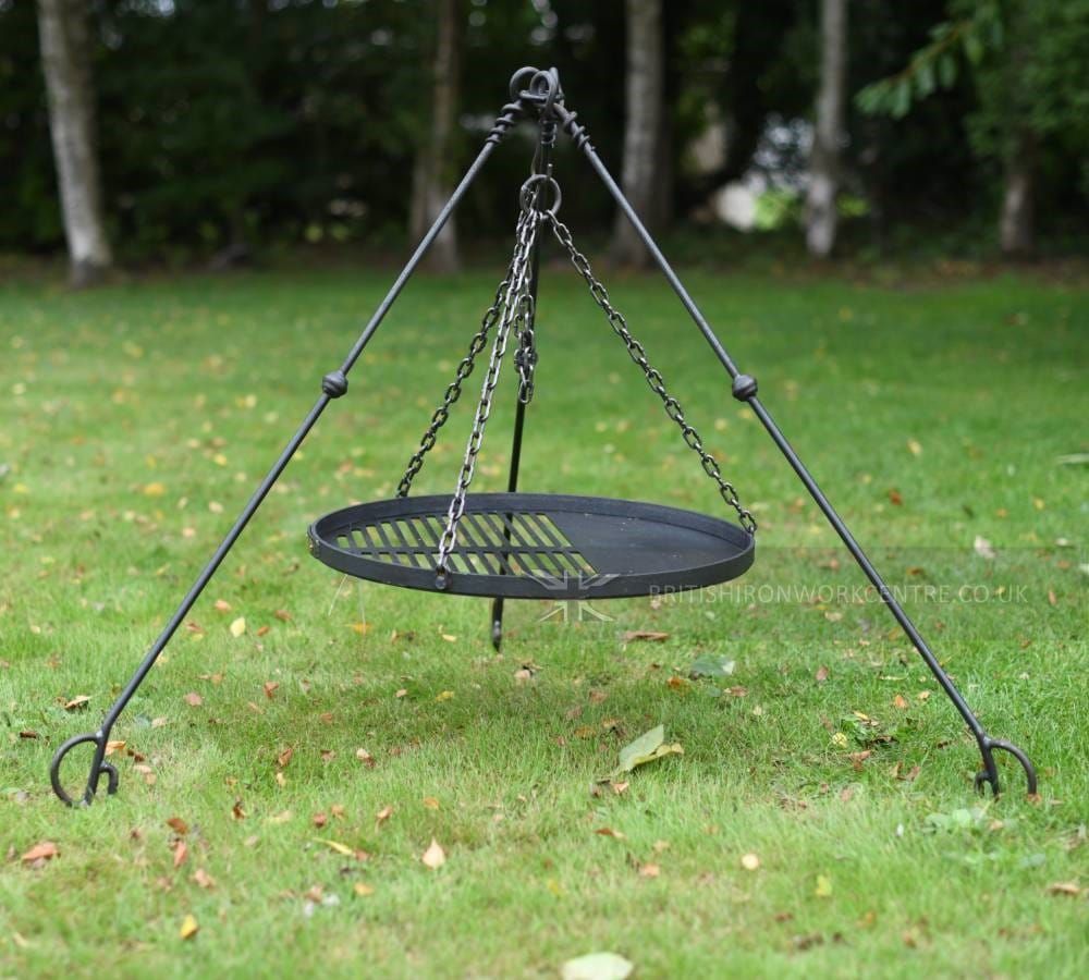 Traditional Iron Tri-Pod Cooking Rack with Grill