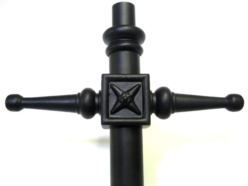 Medium Vintage Lamp Post (2m)