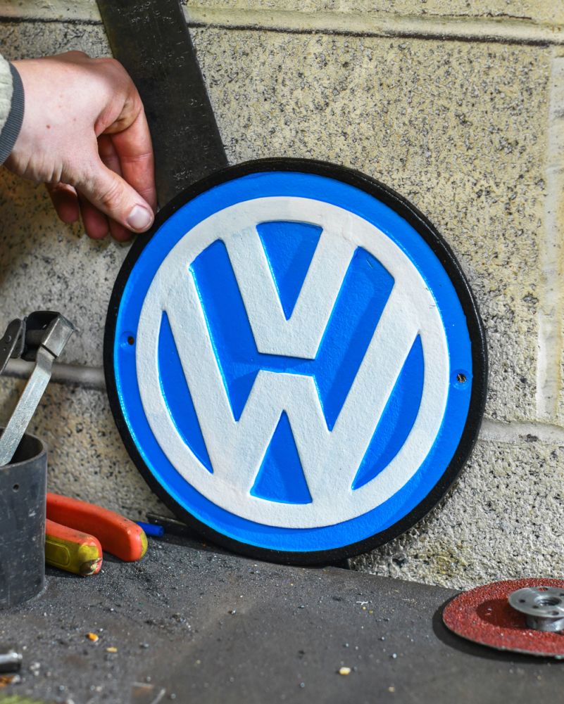 Scale Of The Vintage Volkswagen Cast Iron Automobilia Sign