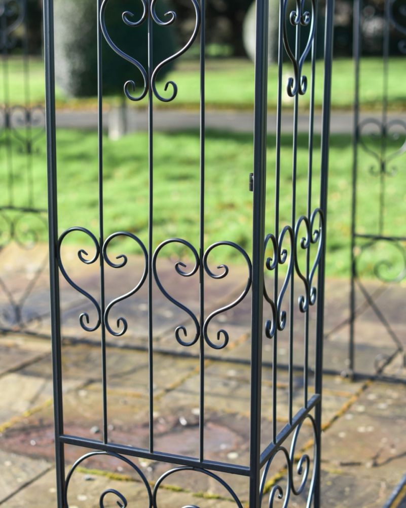 Wrought Iron Deluxe 