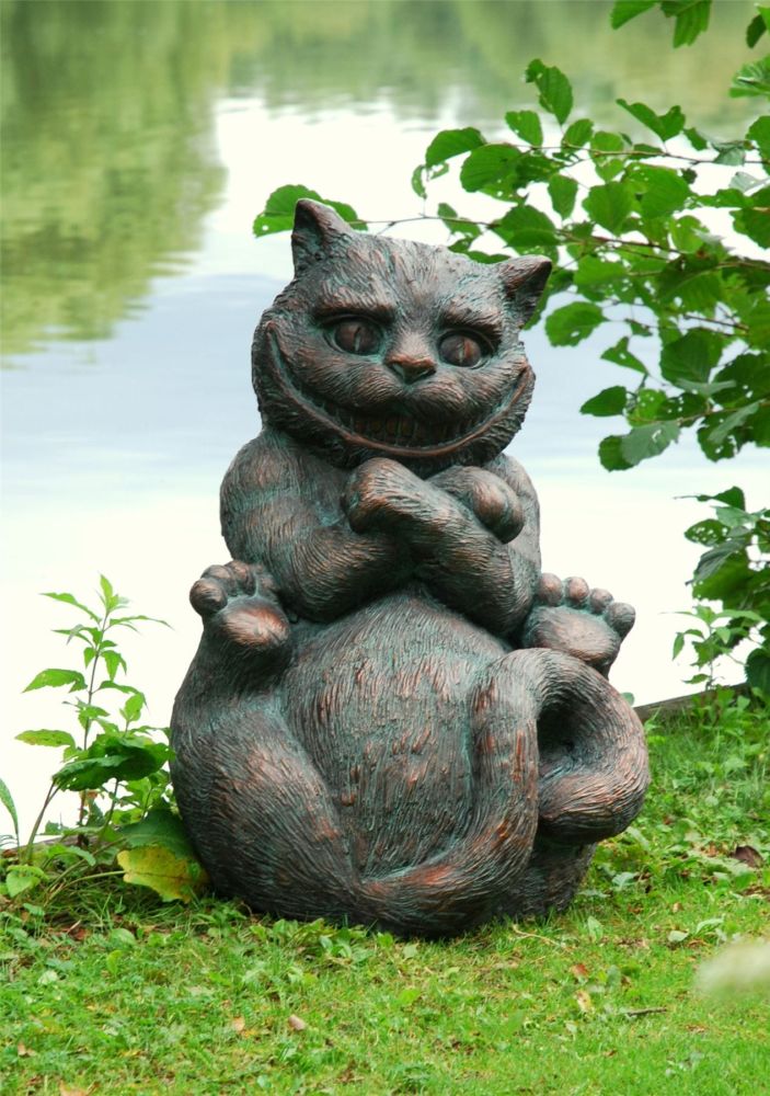 Garden Cat Statue