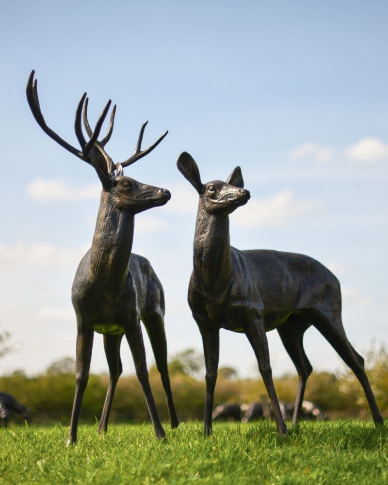 Deer Sculpture in Black Decorative Showpiece Animal Figurine- FunkyDec –  FunkyDecors