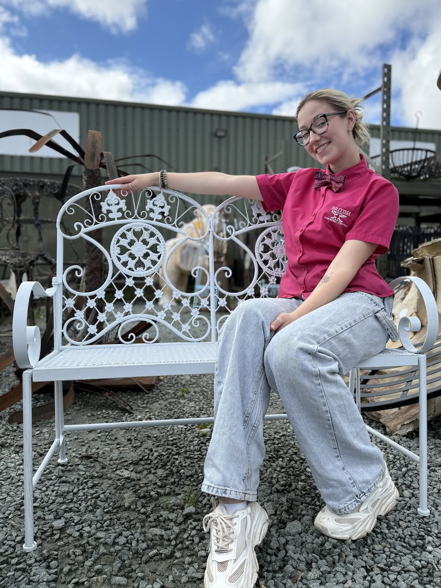 Clearance_yard_bench_2