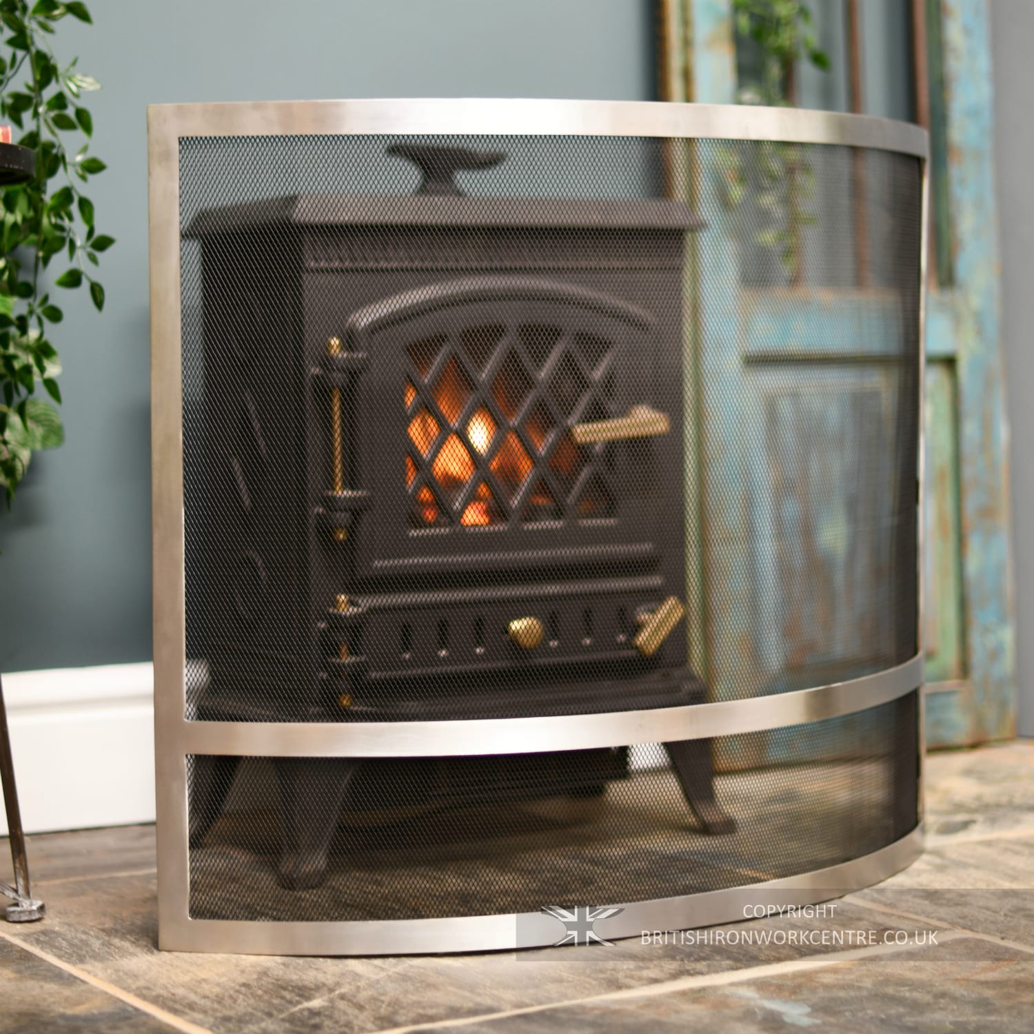 'Aldroth Court' Contemporary Arched Fire Screen