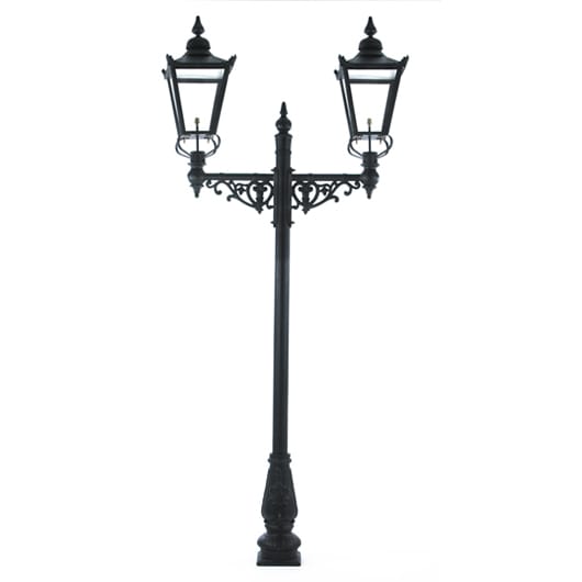 'The Count' Vintage Lamp Post - Black