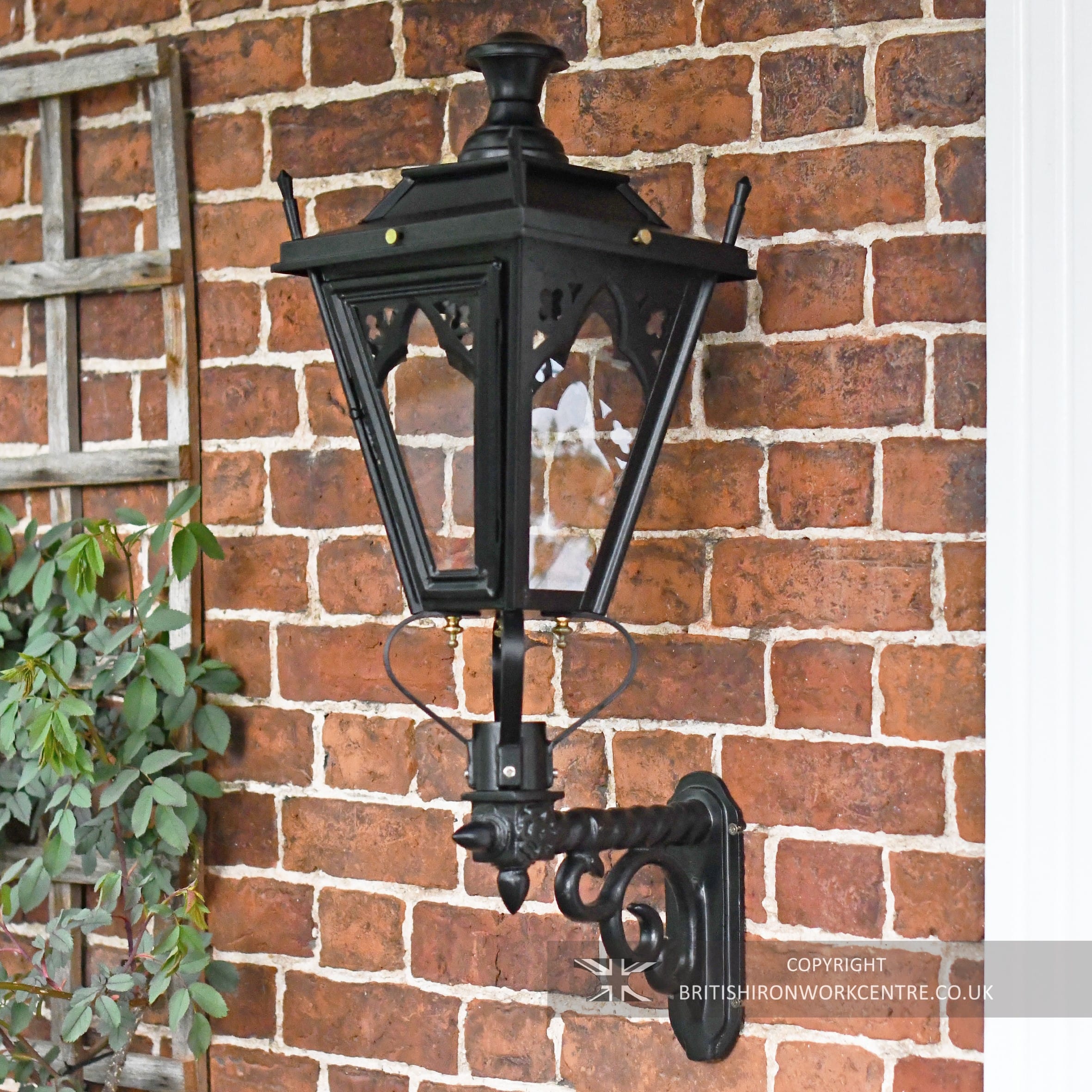 Gothic Black Lantern on Royale Bracket