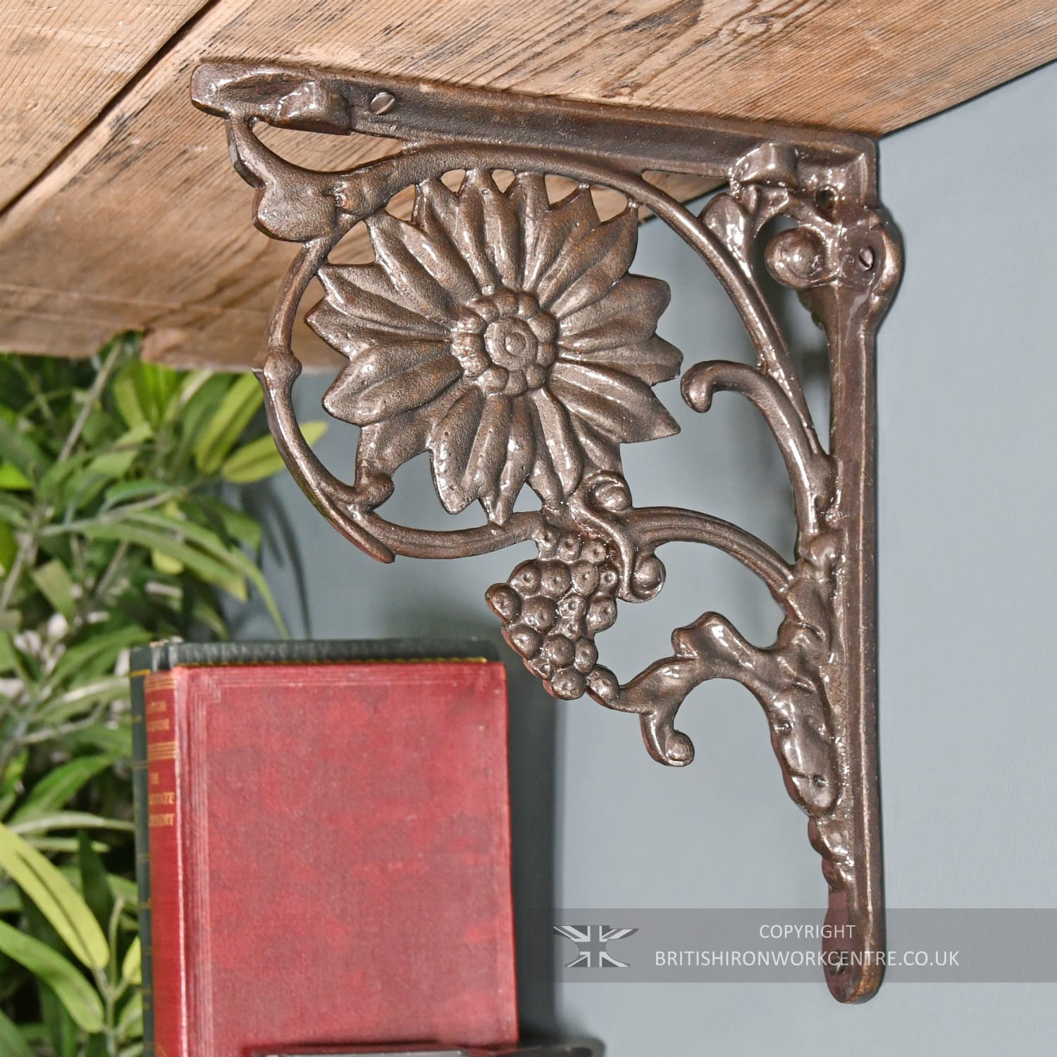 Ornate Sunflower Bracket