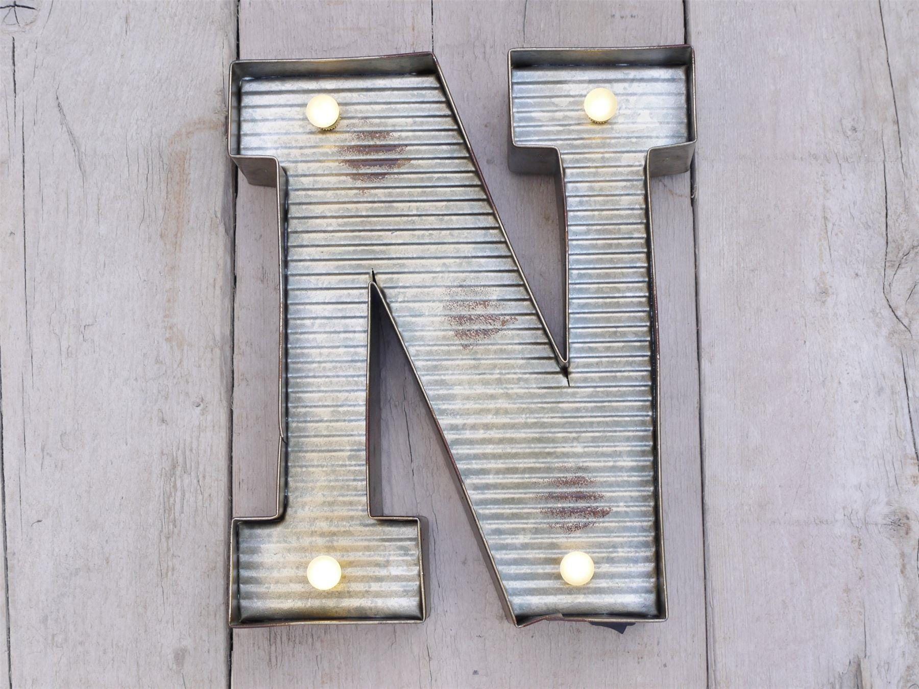 Carnaval Letter - (N)