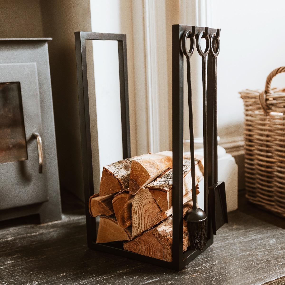 'Helsinki Avenue' Contemporary Log T…