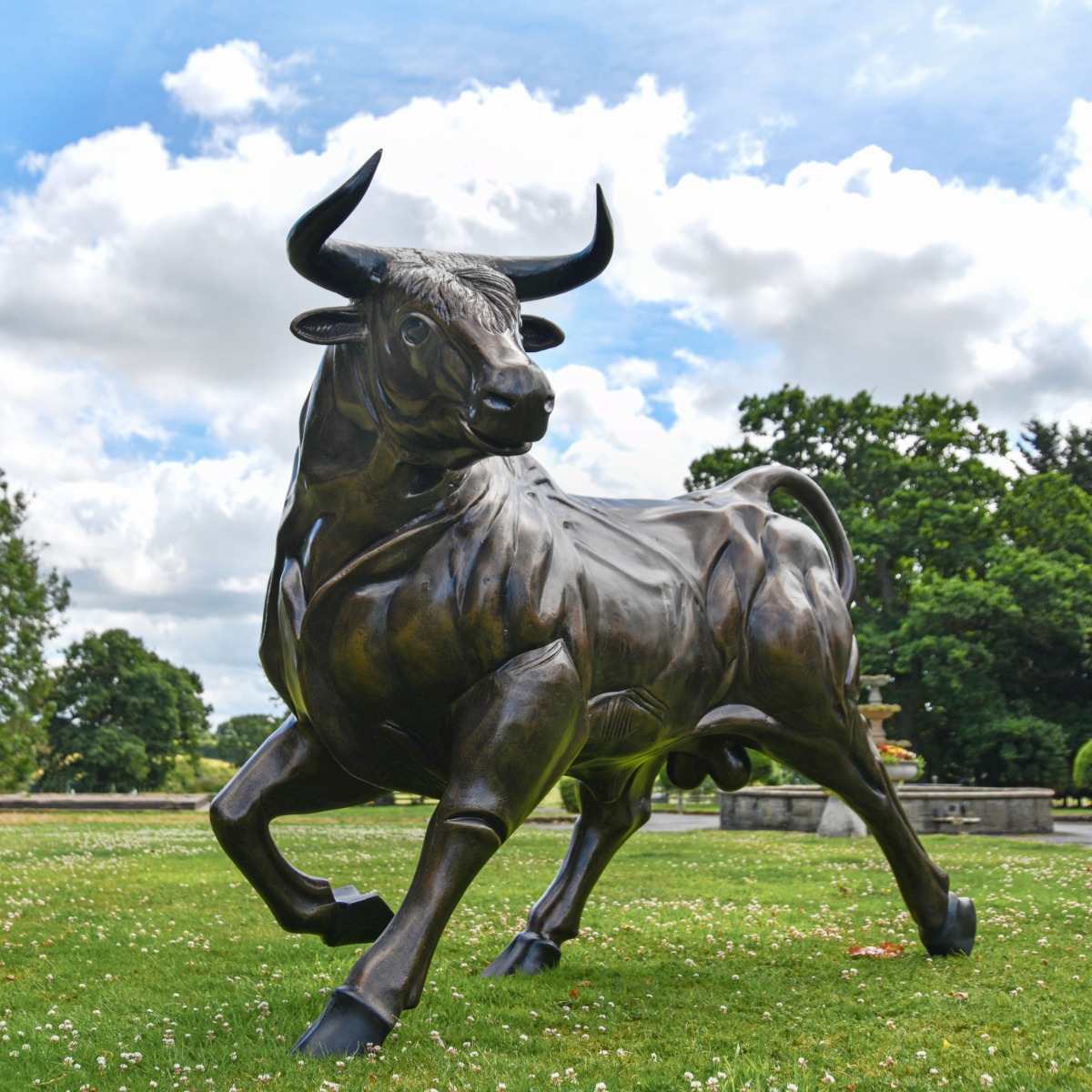 Cast Aluminium Bull Garden Sculpture