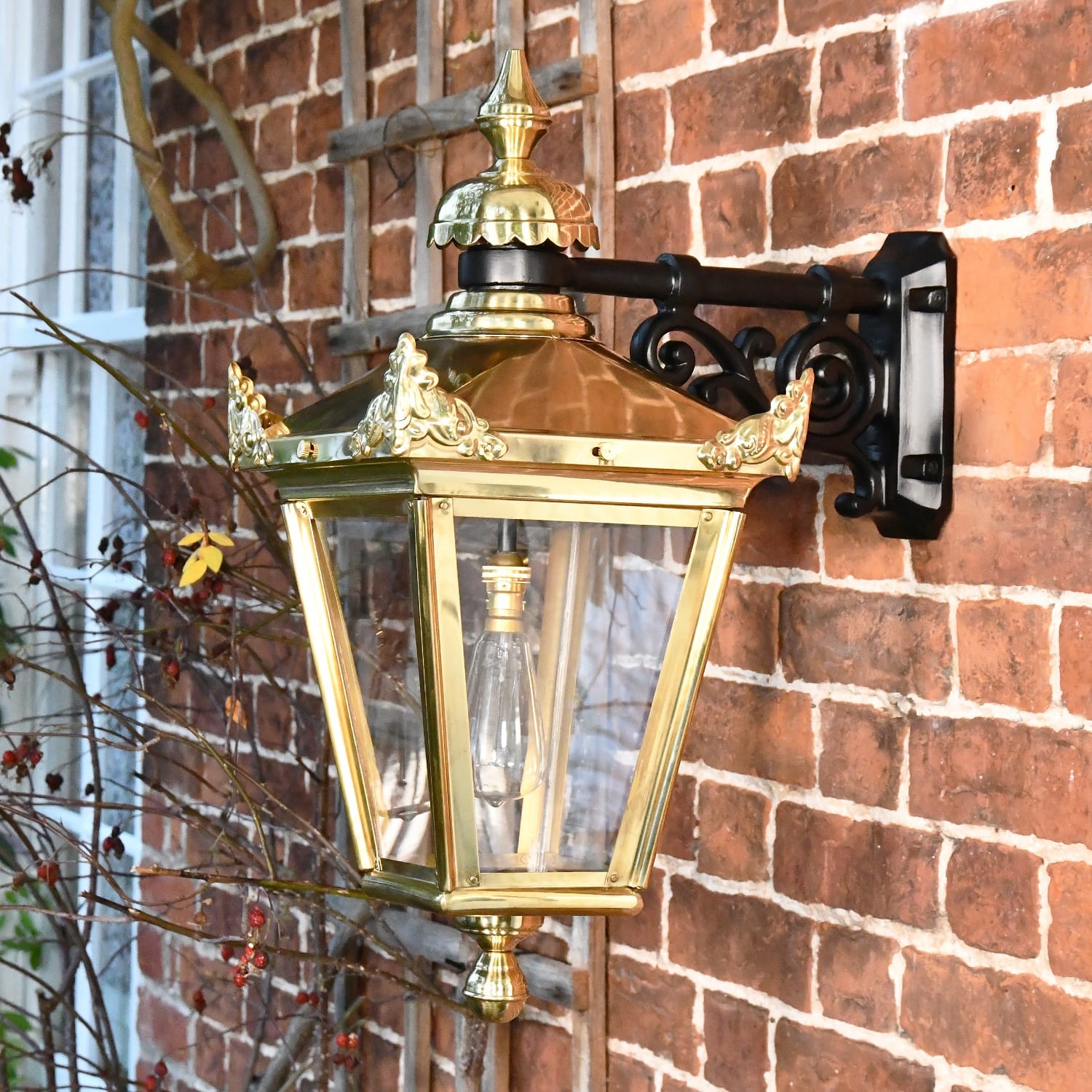 Traditional Large Polished Brass Victorian Top Fix Wall Lantern