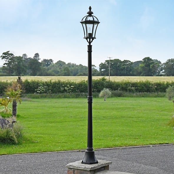 "Warsaw" Traditional Lamp Post 1.9m