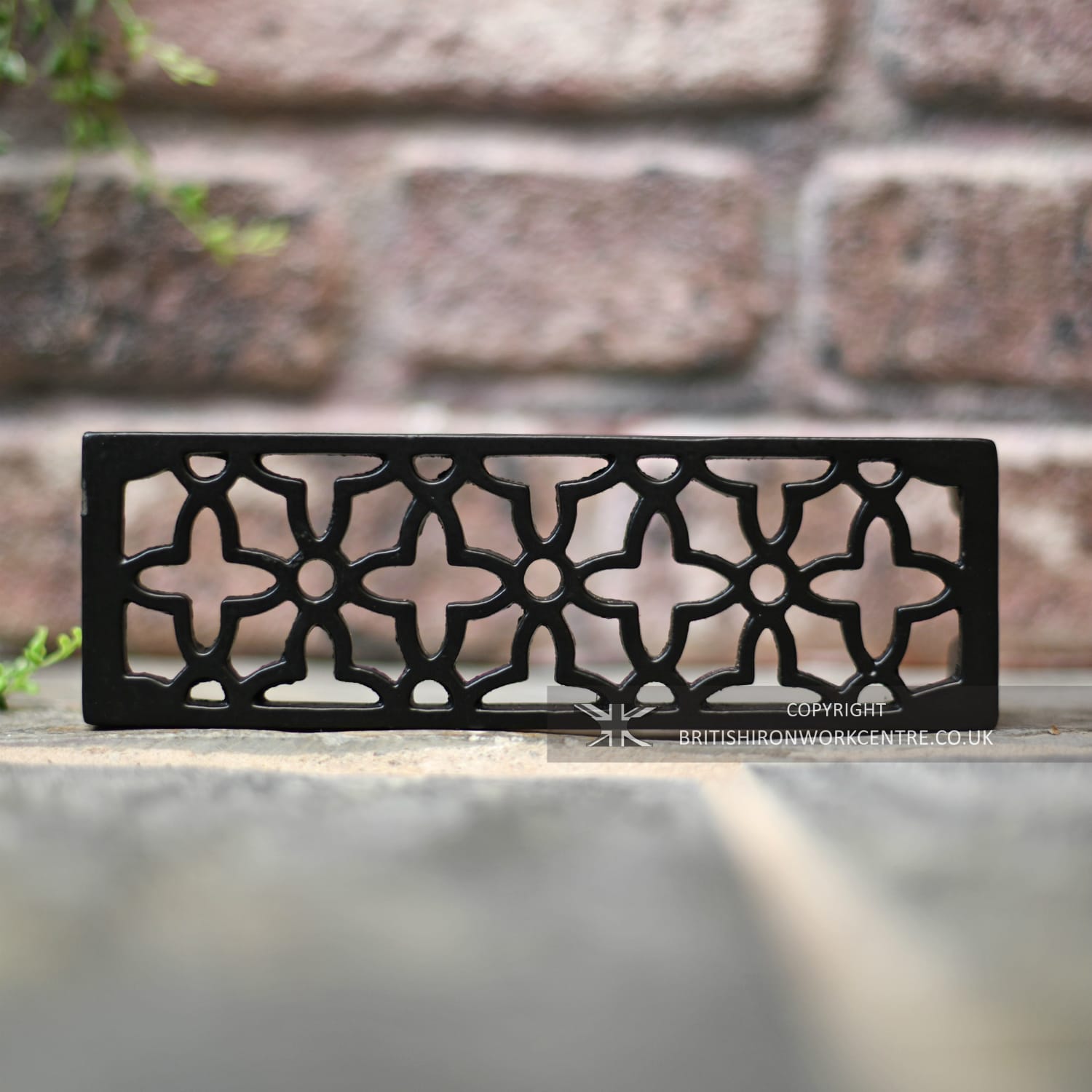 Black Cast Iron Star Design Air Brick - 8.5" x 2.5"