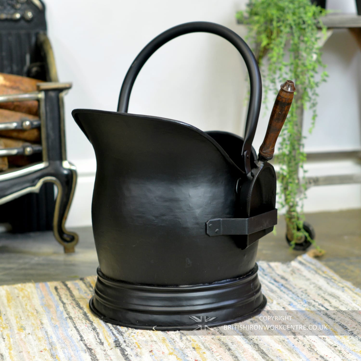 Black Traditional Fireside Coal Bucket With Shovel
