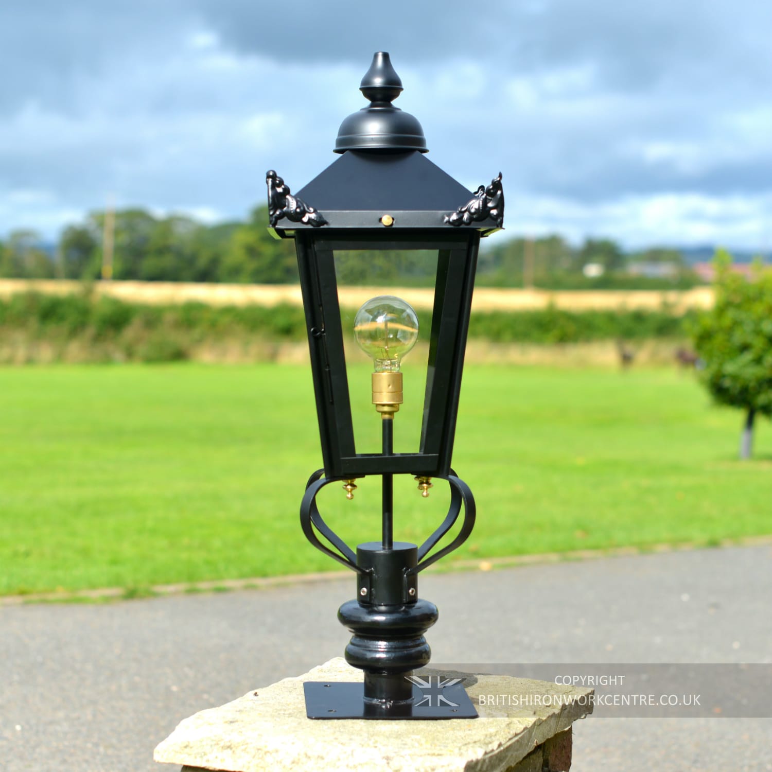Traditional Victorian Pillar Lantern Set - 83cm