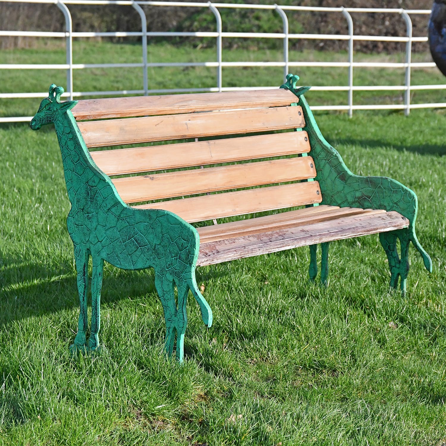 'Gambhira' Giraffe Garden Bench