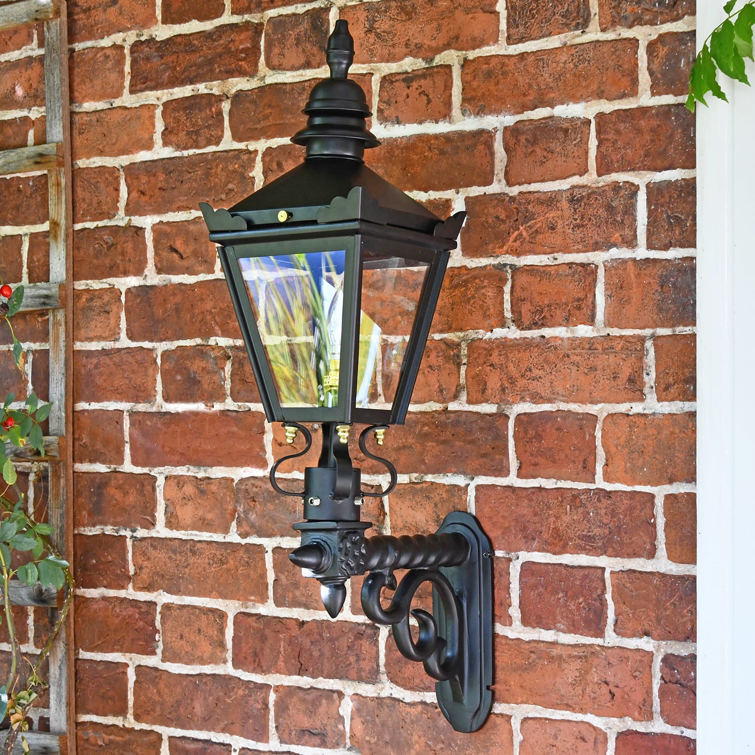 Kensington Wall Lantern with Royale Bracket