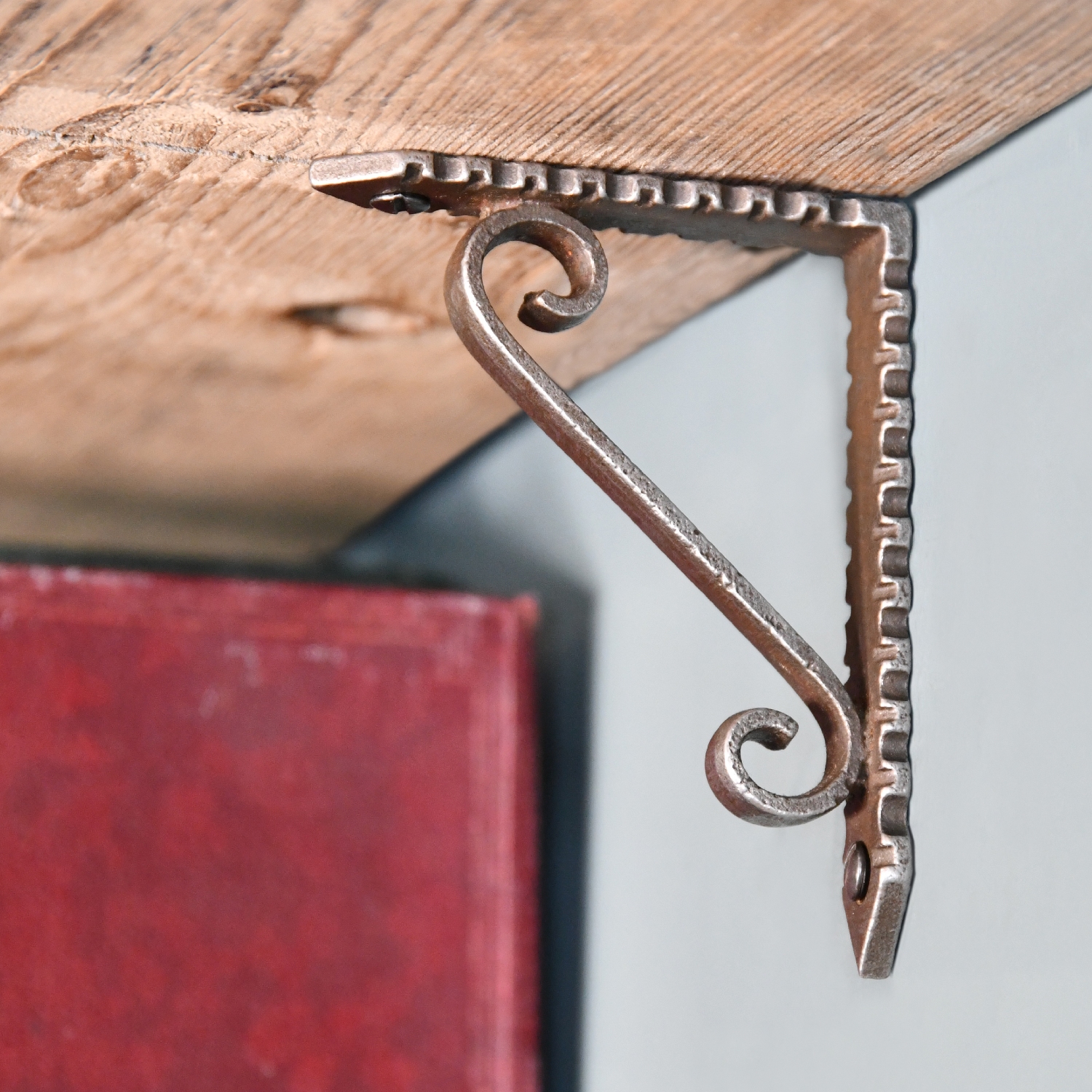 Simplistic Scrolled Iron Shelf Bracket 10 x 8cm