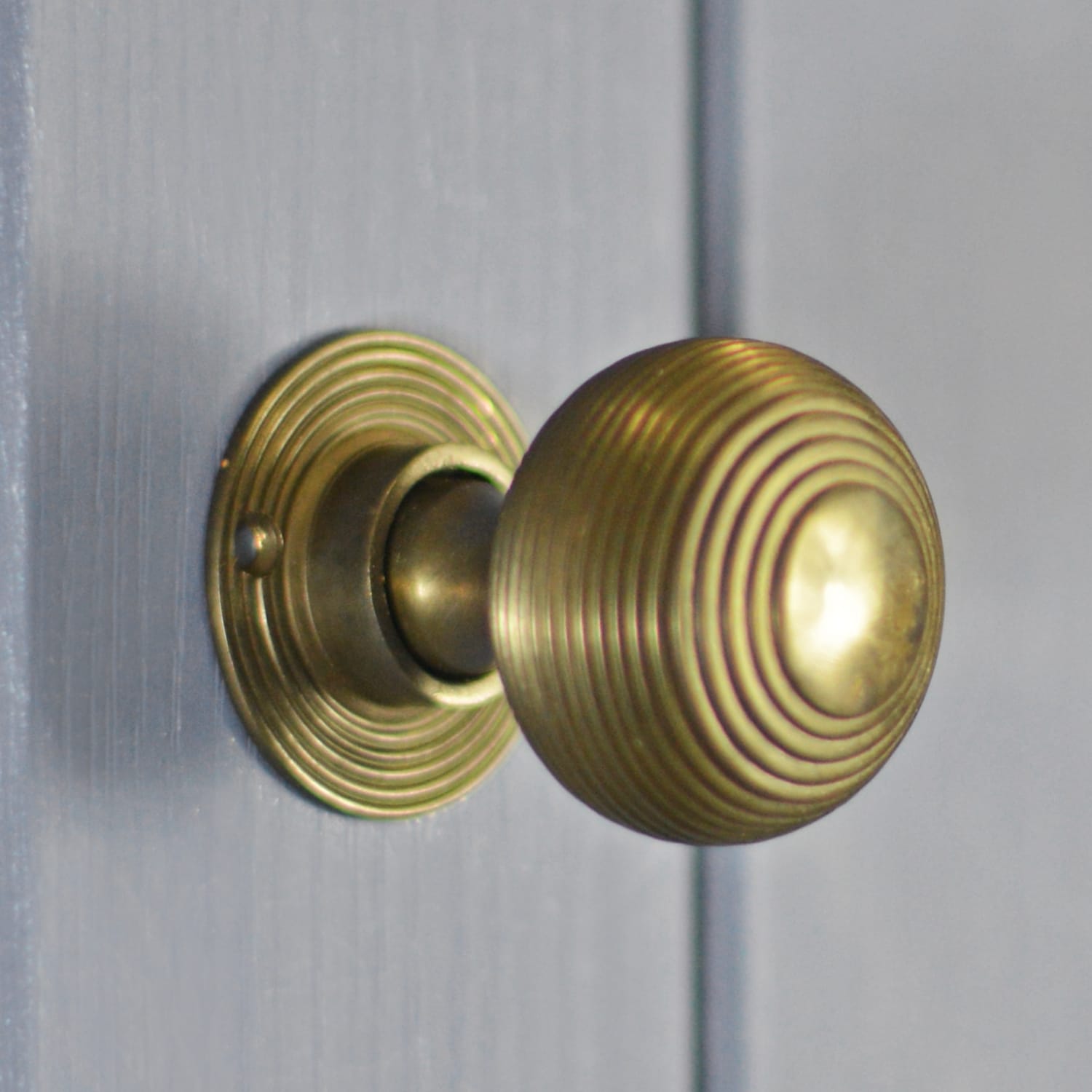 Beehive Design Antique Brass Door Handle Set