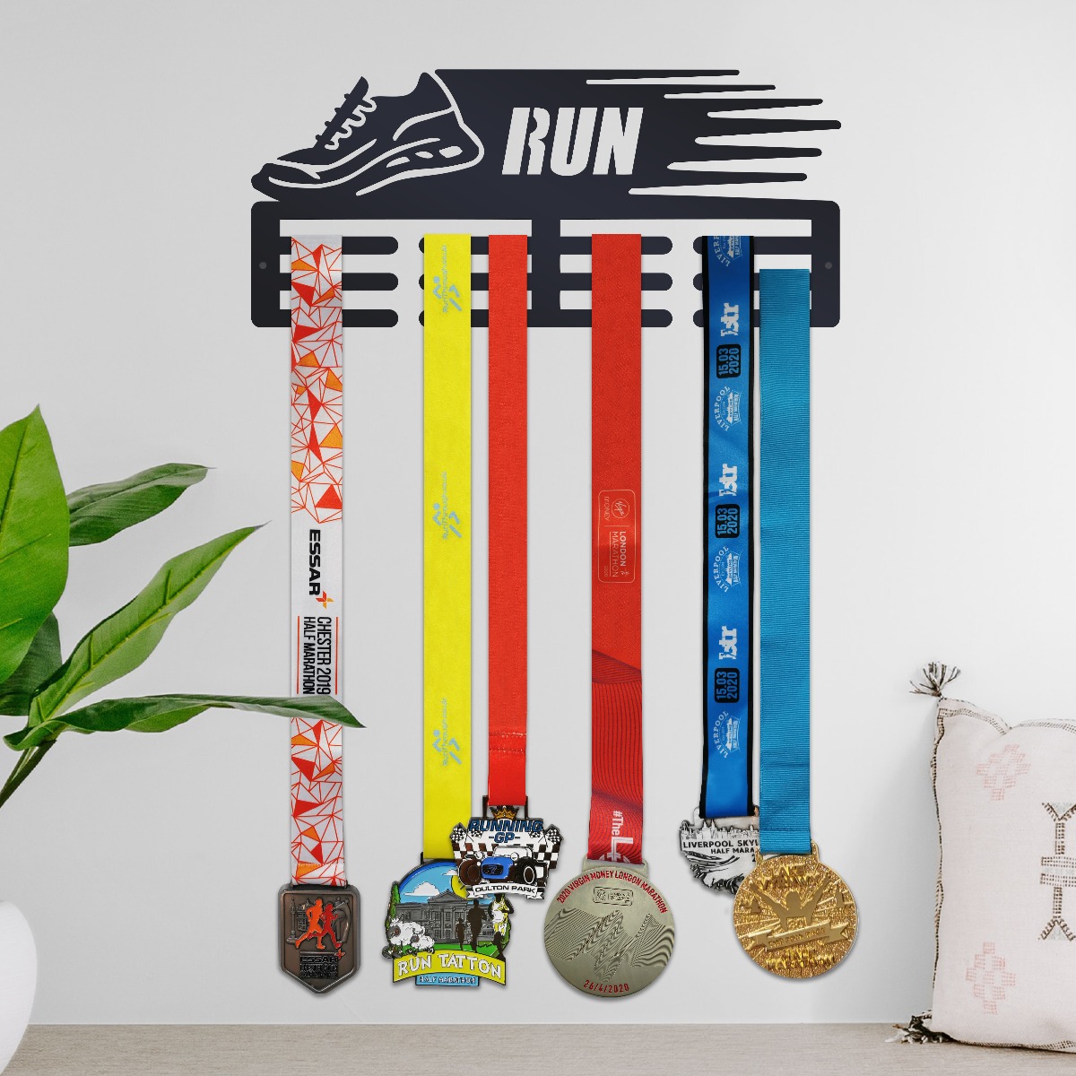"Running Trainer" Black Medal Hanger