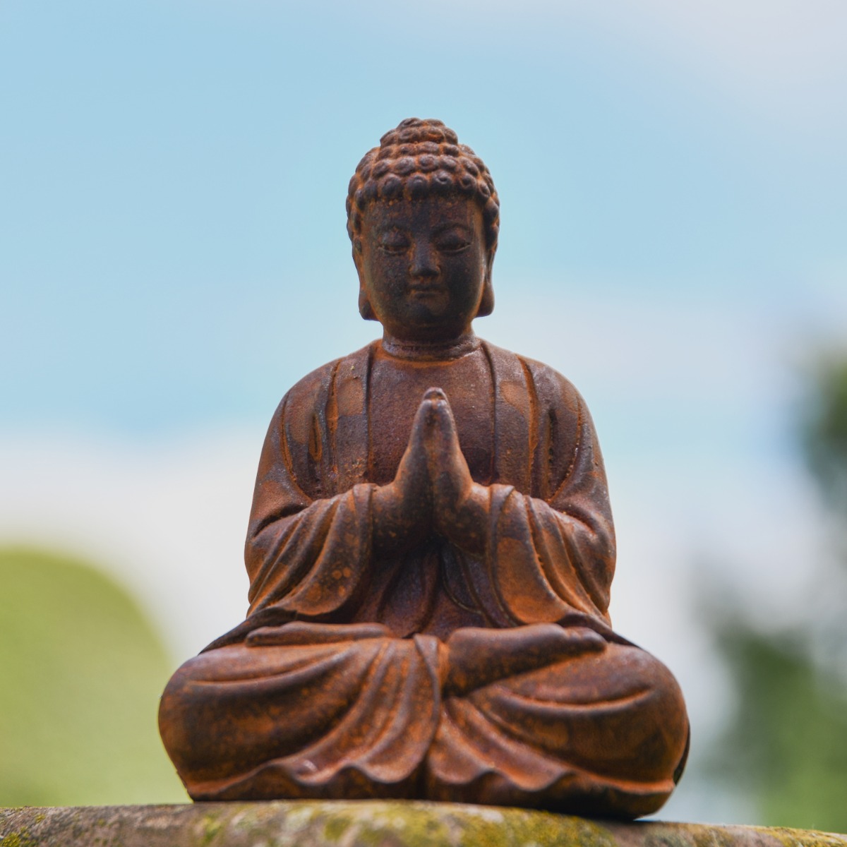Praying Buddha Cast Iron Rustic Scul…