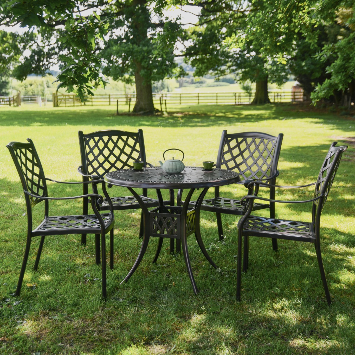 'Wentworth' Antique Copper Four Seater Garden Dining Set
