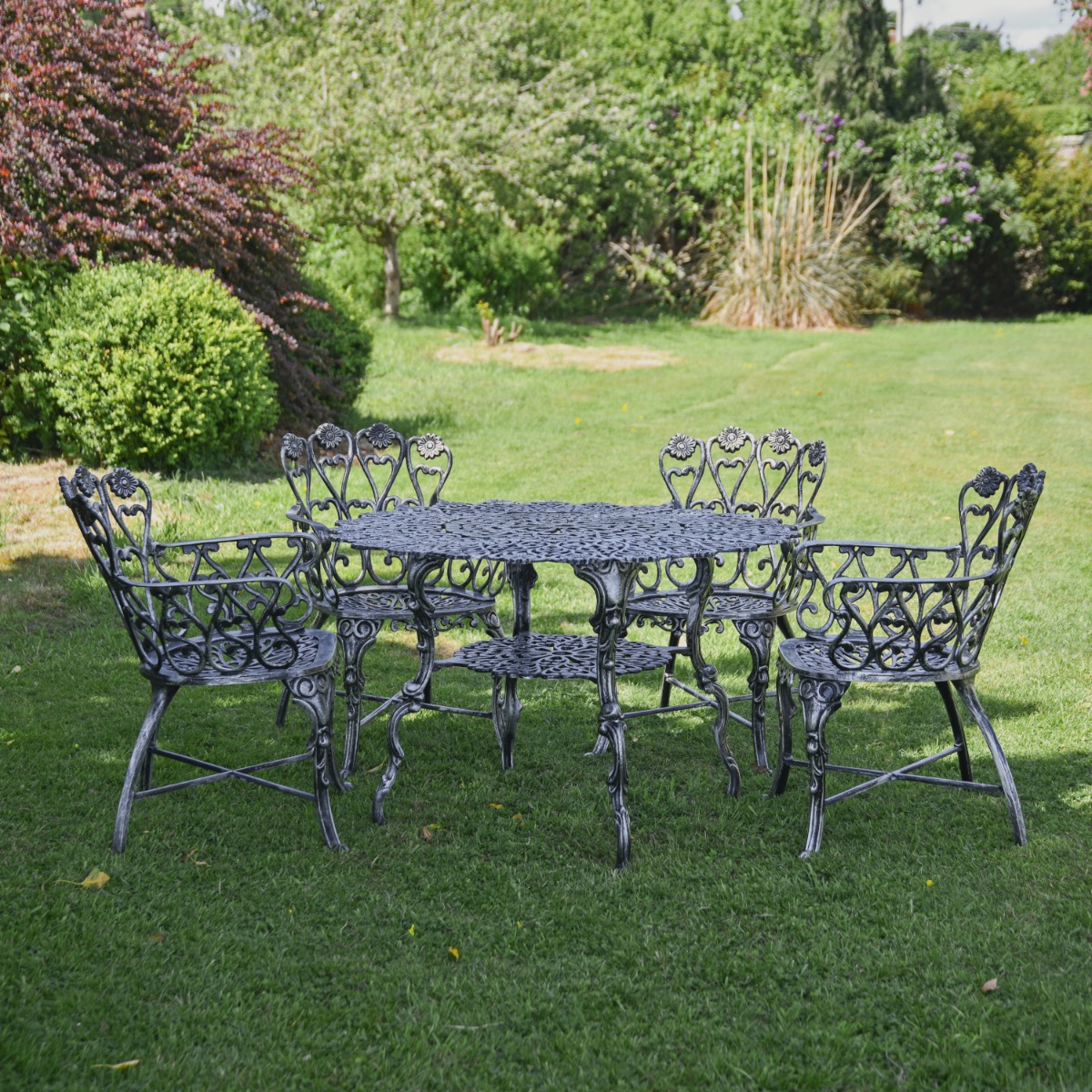 Deluxe "Daisy Chain" Four Seater Furniture Set In Brushed Silver