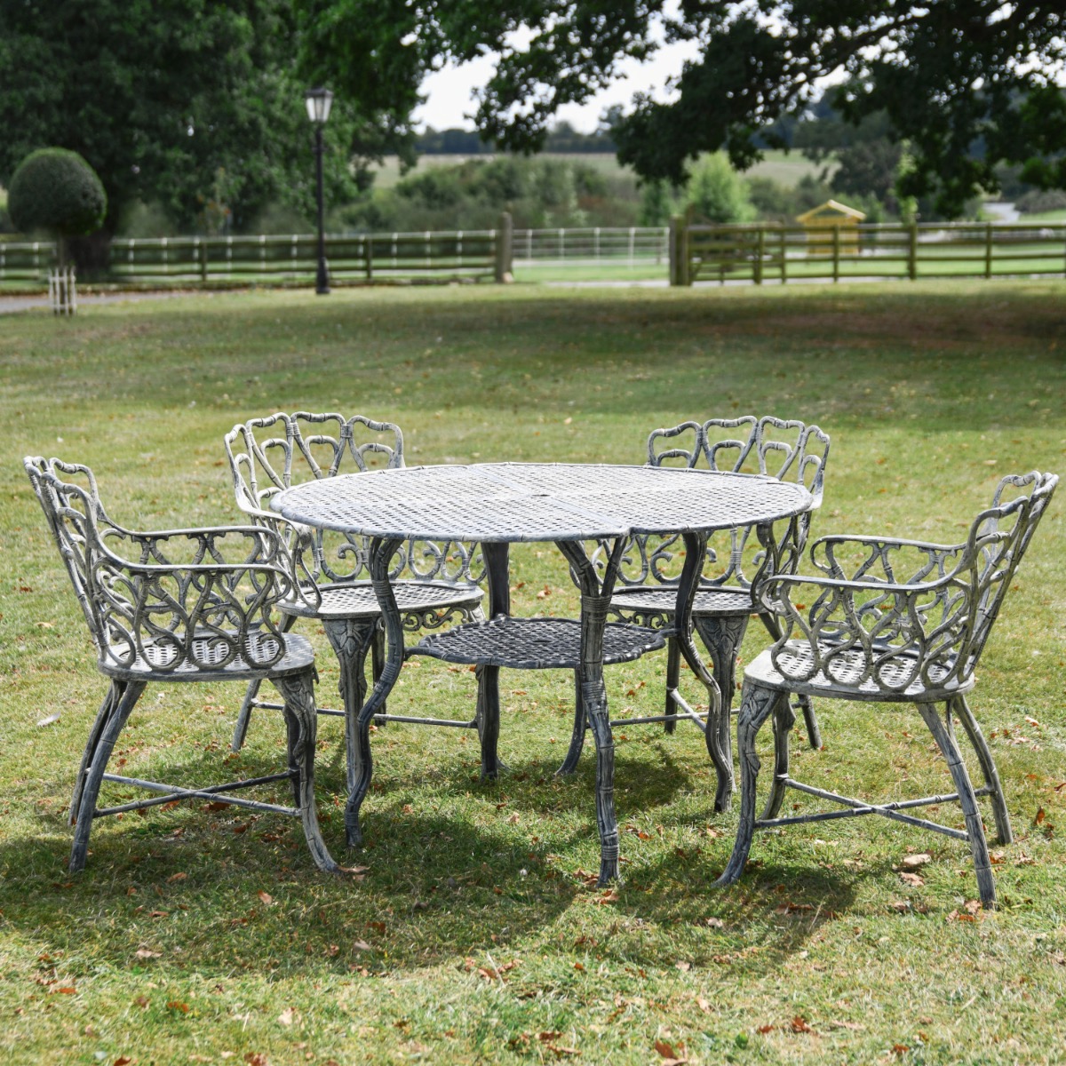 'Riviera' Antique Cream Four Seat Dining Set