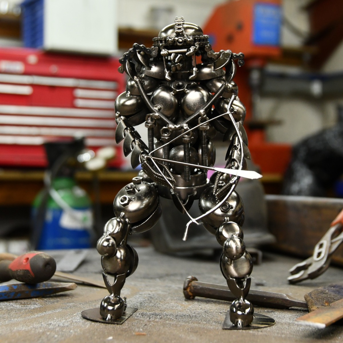 Predator Scrap Metal Model - Large