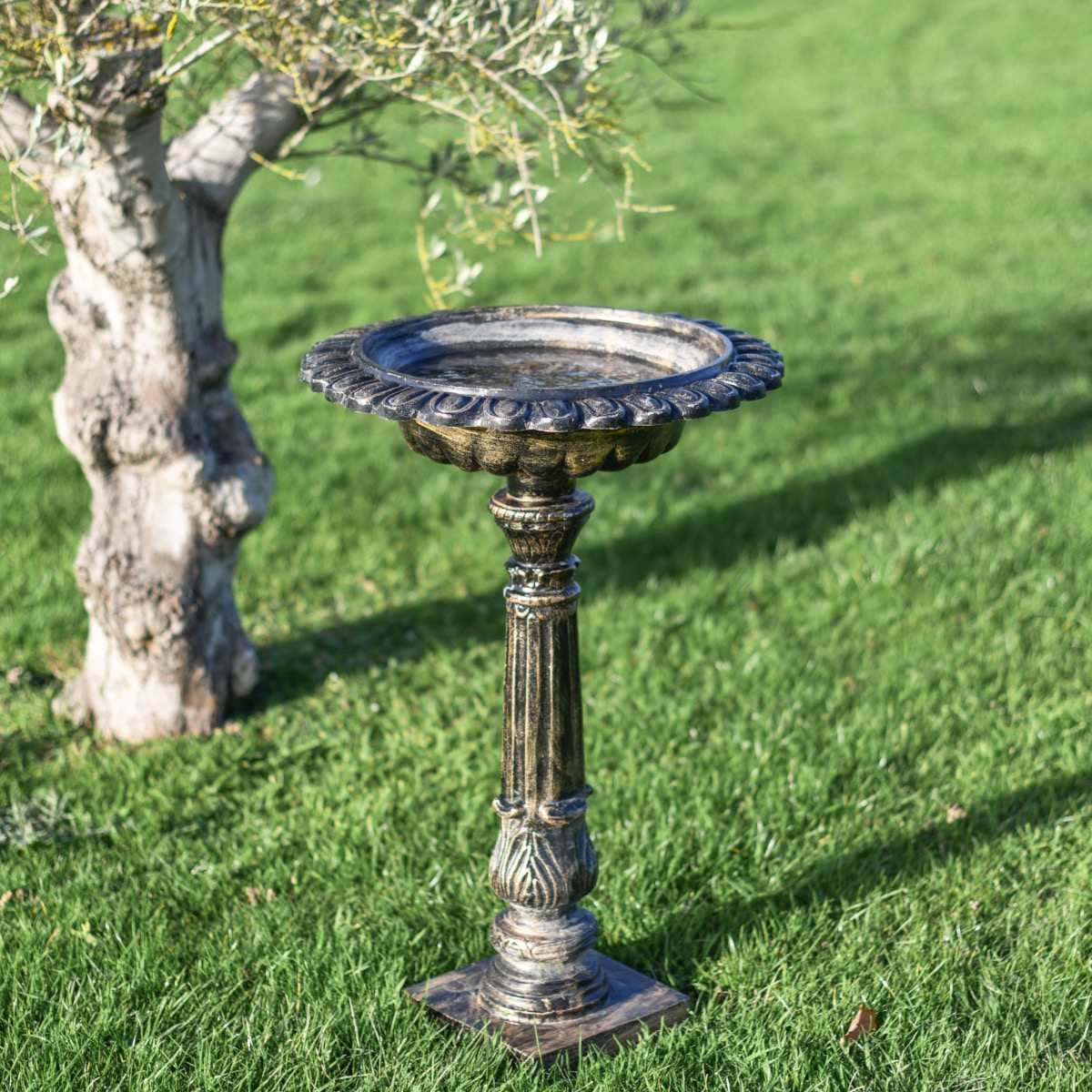 "The Petalon" Bird Bath