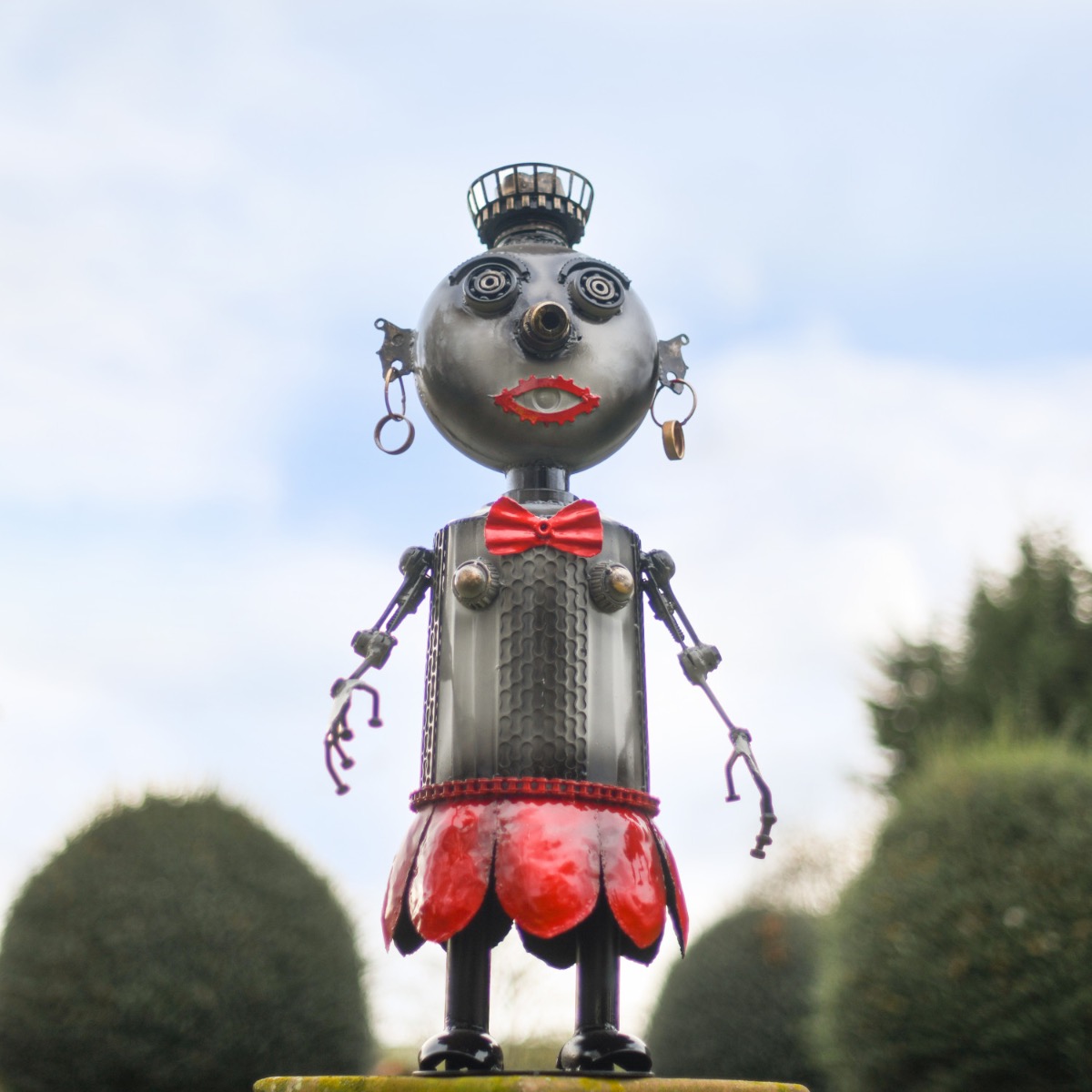 Scrap Metal Robo-Steampunk Sculpture