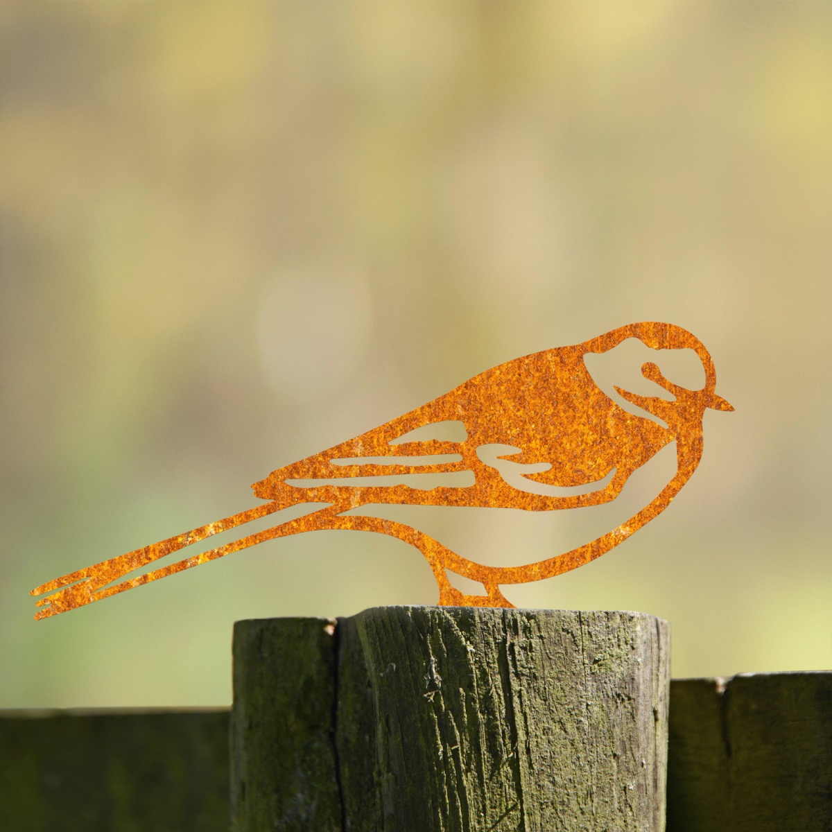 Steel Pied Wagtail Fence Topper In Rustic