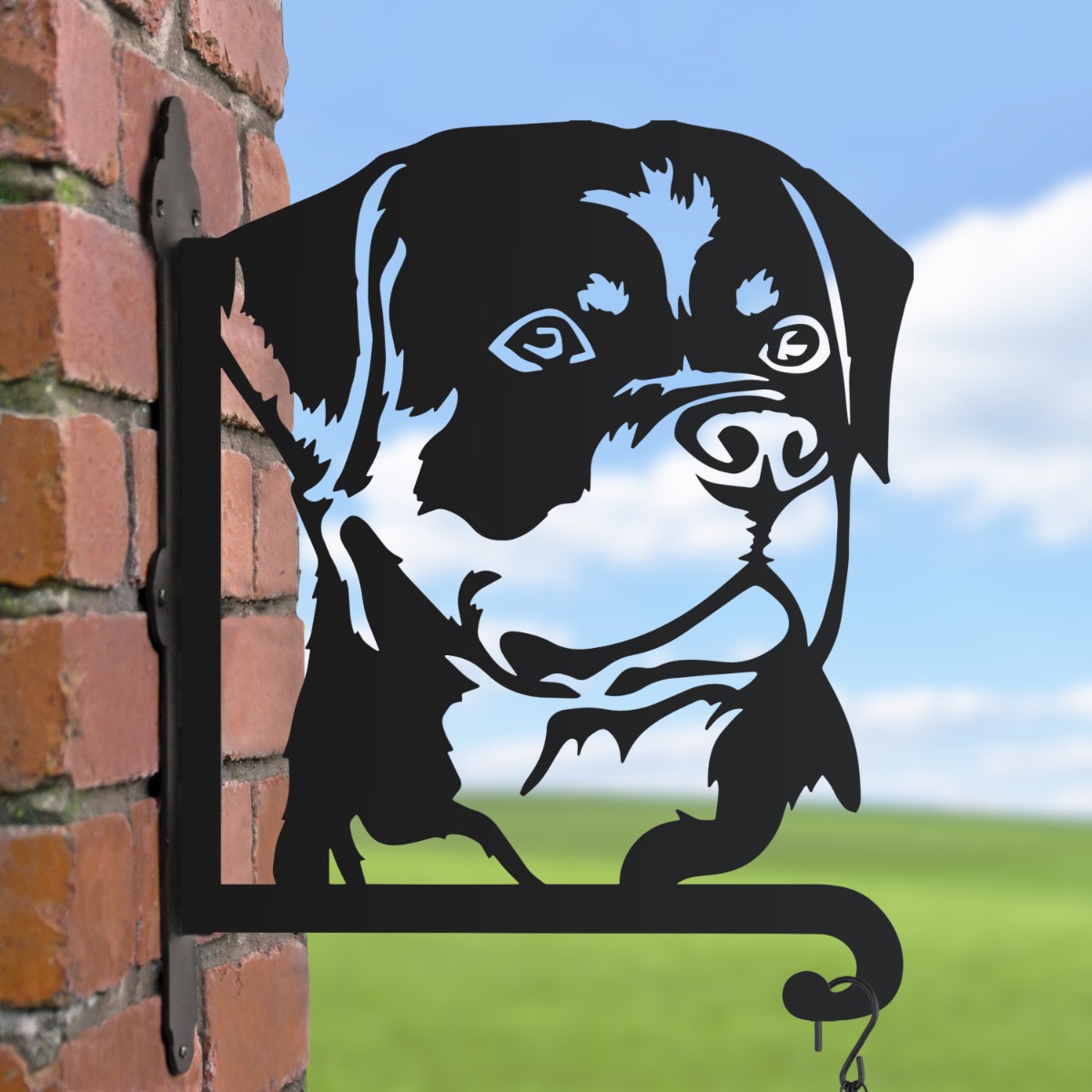 Rottweiler Face Hanging Basket Brack…
