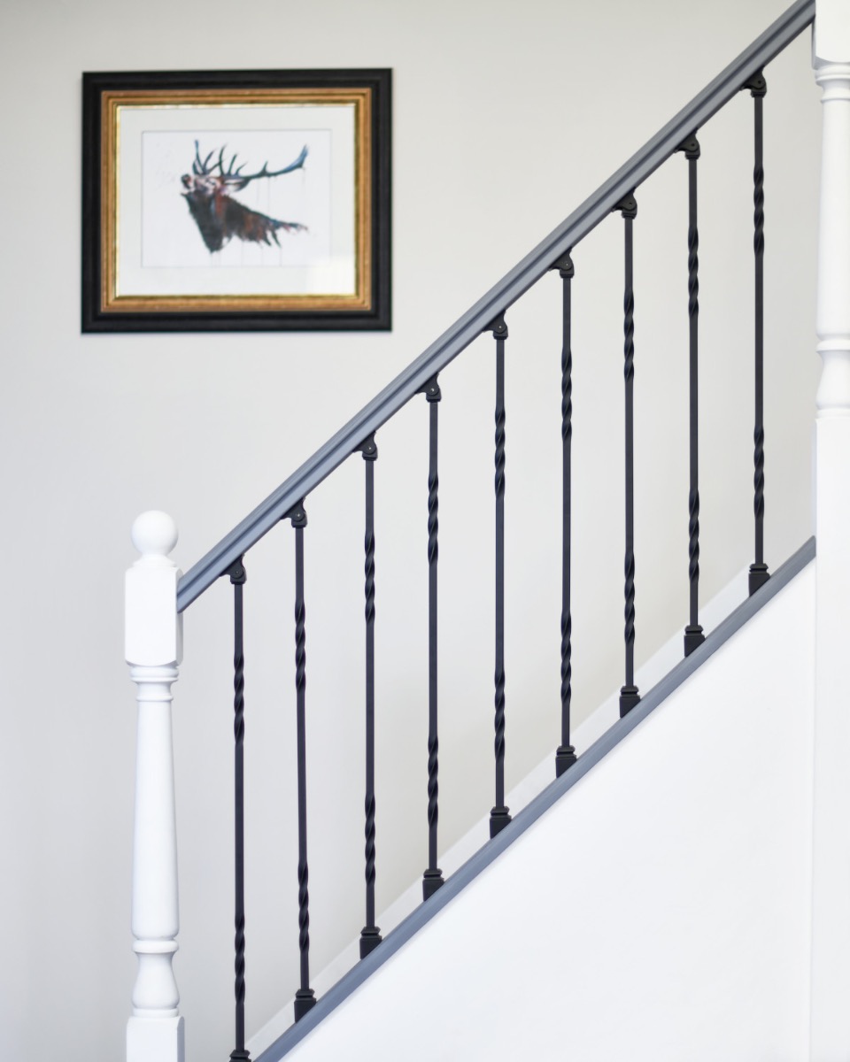 Steel 'Trinity' Double Twist Stair Spindle In Matte Black - Brackets Includ…