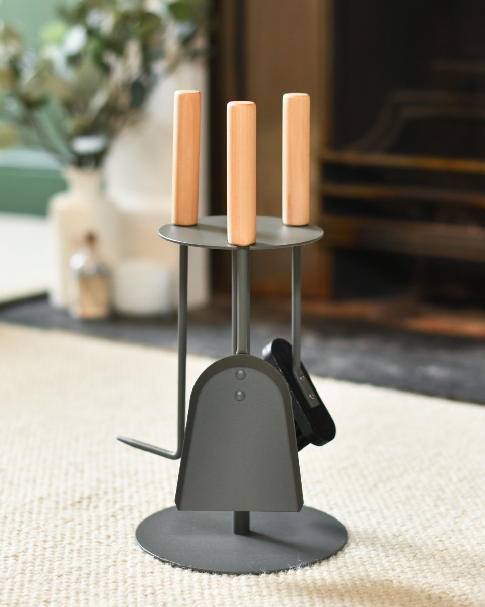 'Carousel' Grey Circular Companion Set with Wooden Handles