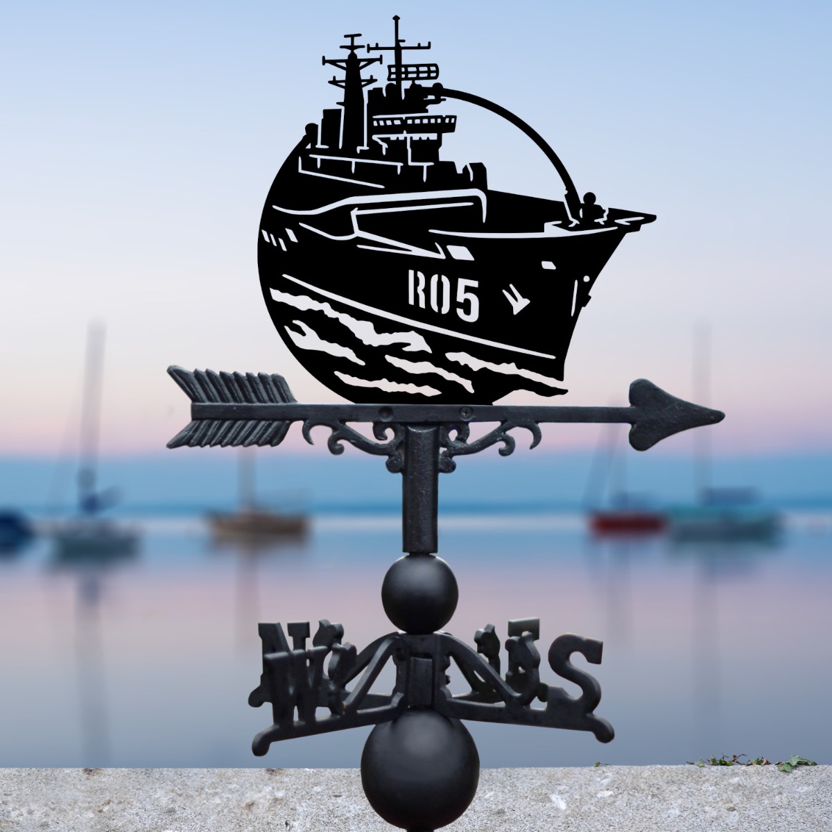 Cast Iron & Steel HMS Invincible R05…