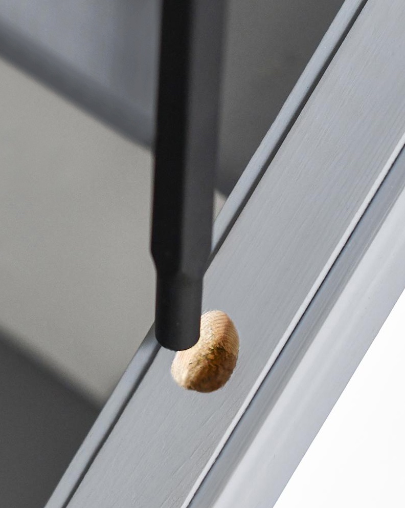 Spindle Being Embedded with no Bracket