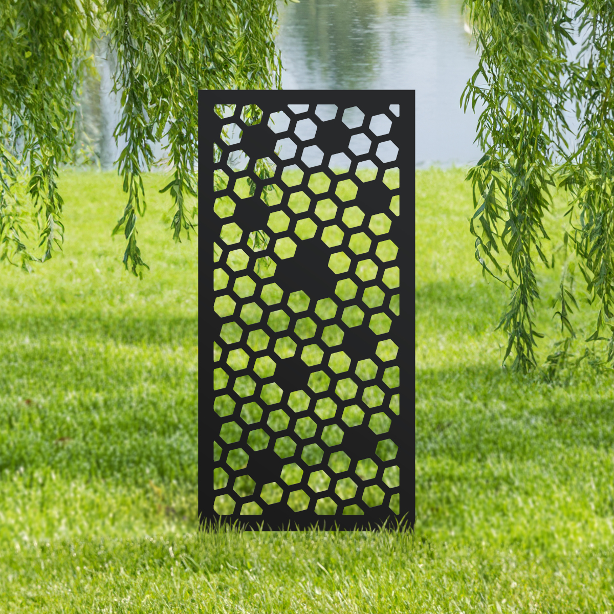 Black Bee Honeycomb Garden Screen