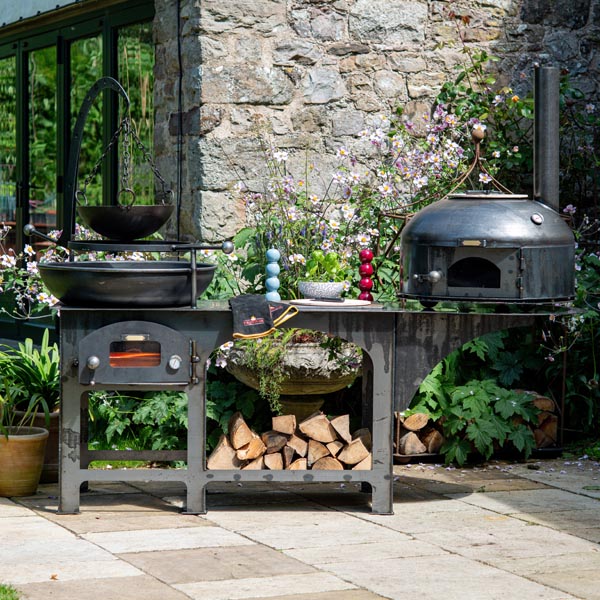 Complete Outdoor Kitchen with Dome O…