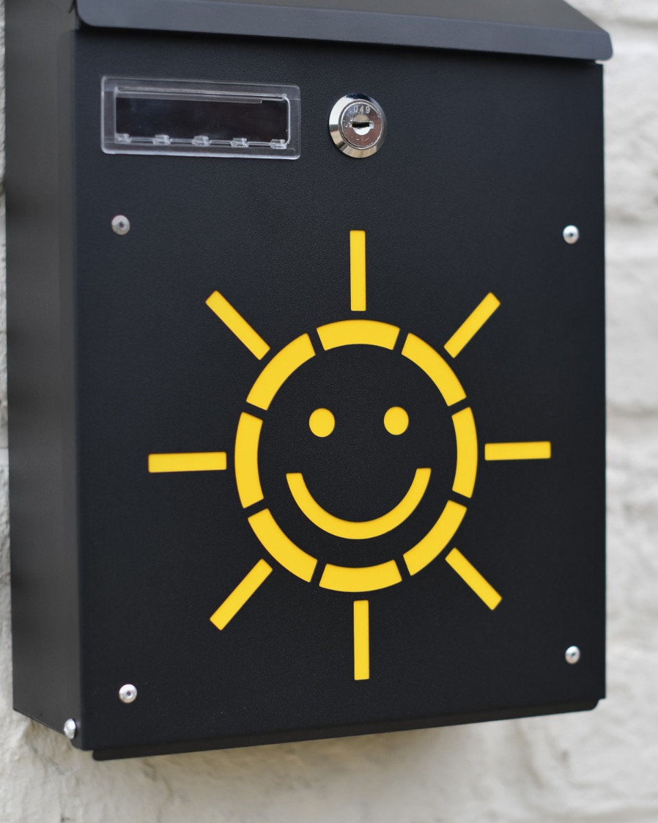 Wall Mounted Lockable "Smiley Sun" Post Box