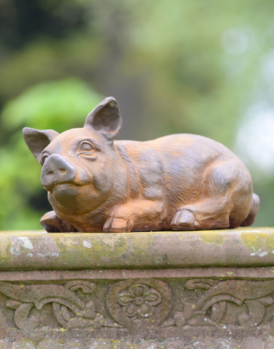 Rustic Cast Iron Lying Pig 'Wilbur' …