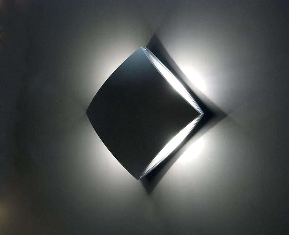 Modern LED 'Appalachian' Garden Wall Light