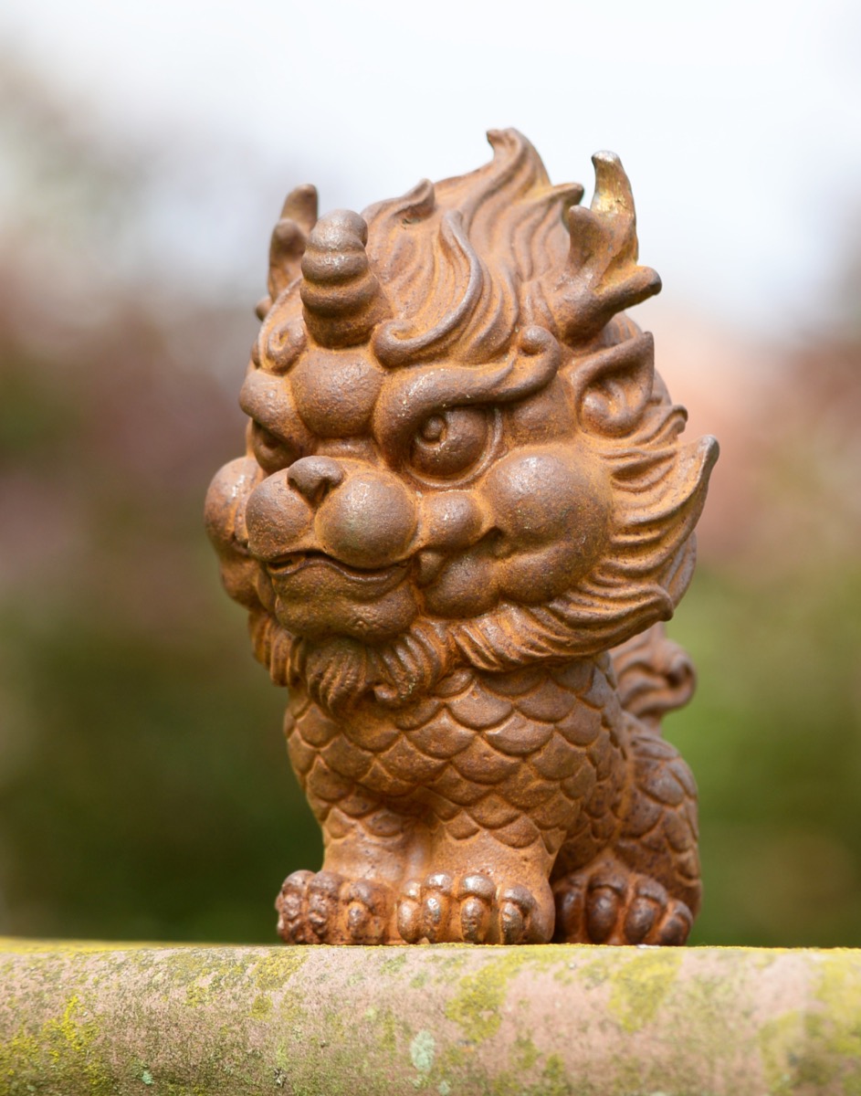 Rustic Cast Iron 'Demonio' Dragon Garden Sculpture