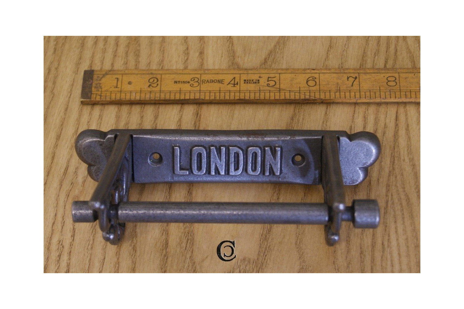 Antique Scrolled Bracket London Toilet Roll Holder