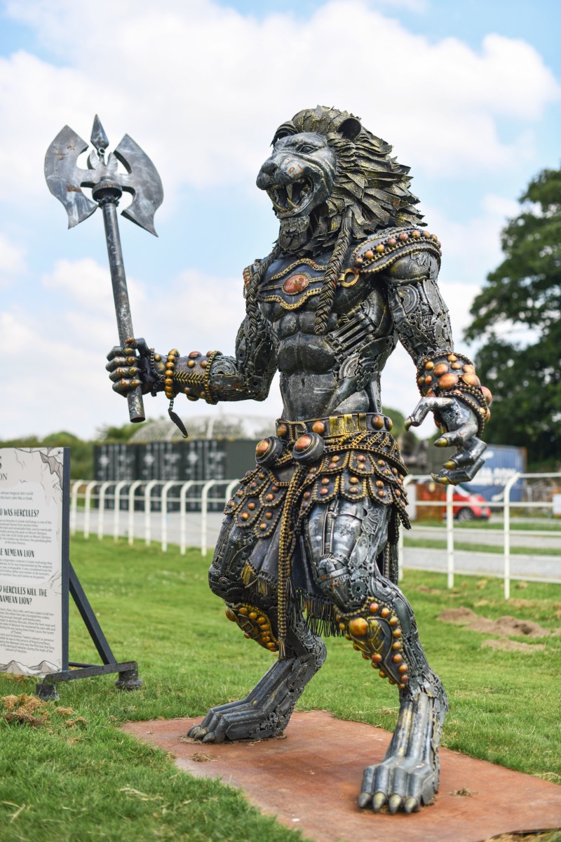 'The King Of Lions' Sculpture Recycled Metal Parts 2.4m