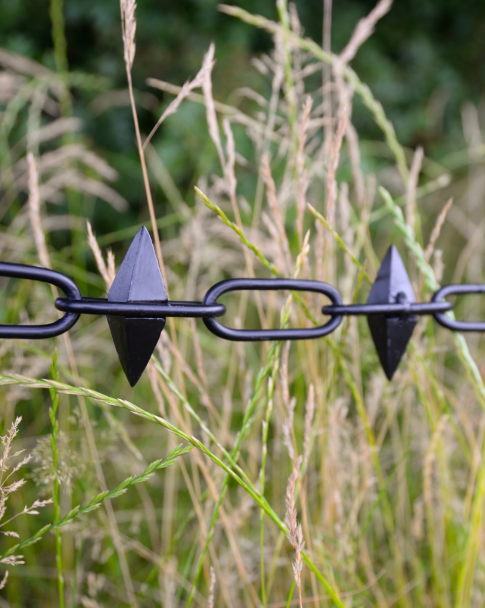 Spiked Steel Black Chain (Sold Per Metre) - Alternate Spikes