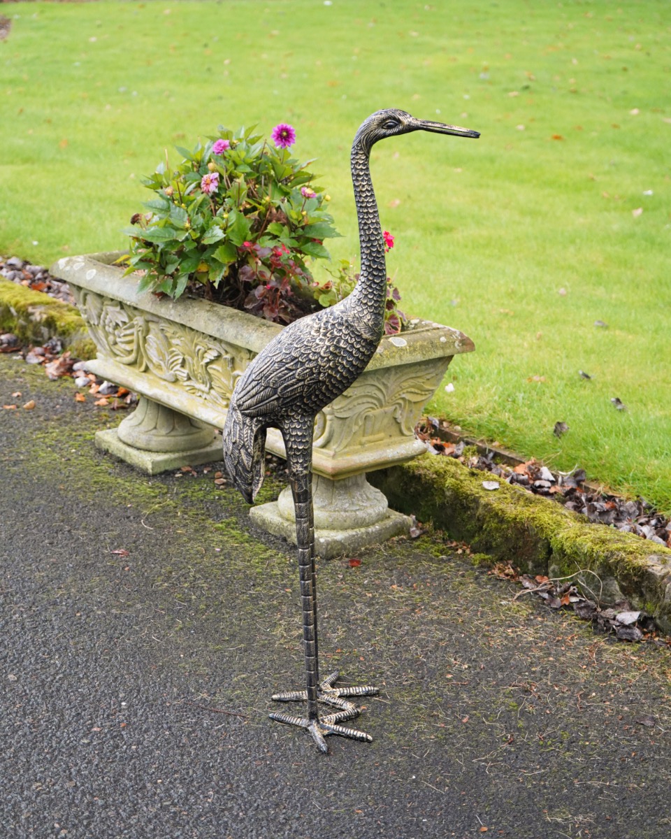 Deluxe Freestanding Heron Garden Sculpture - Black & Gold