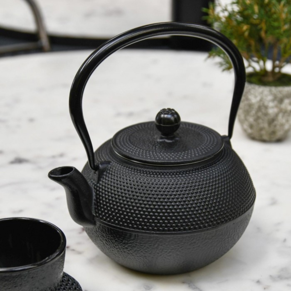 Ornate Cast Iron 'Kushiro' Japanese Black Teapot